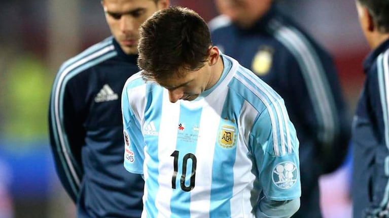 Imagen repetida. Como en el Mundial, "la Pulga" sufrió por otra final perdida.