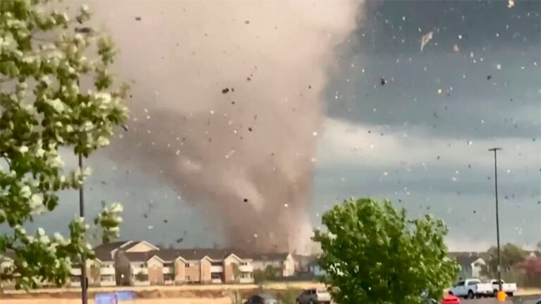 Imágenes del tornado.