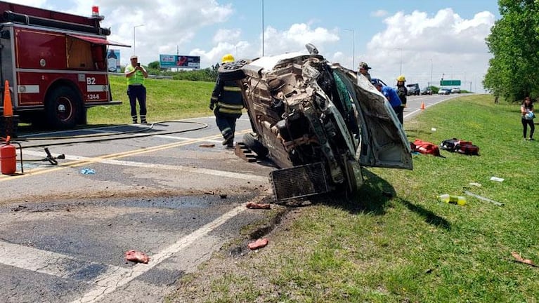 Impactante accidente en la autopista Córdoba-Carlos Paz: tres heridos graves