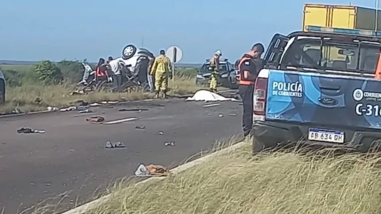 Impactante choque frontal en Corrientes.