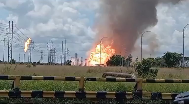 Impactante explosión de gasoducto en Venezuela.