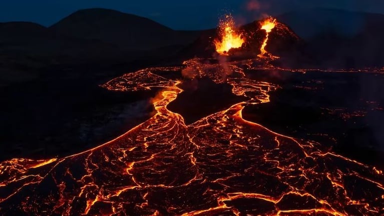 Impactantes imágenes de la erupción en Islandia. 