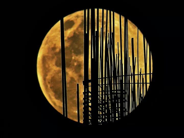 Imperdible toma de la Superluna Azul. Foto: Kazatormentas /Infoclima.