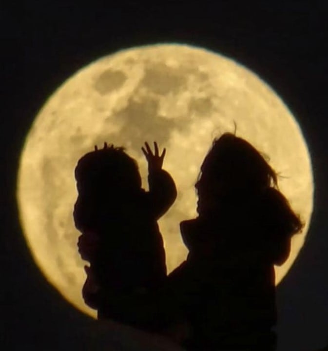 Imperdible toma de la Superluna Azul. Foto: Parador Giulio Cesare.