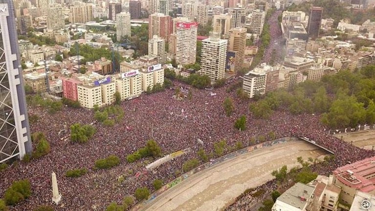 Imponente: más de un millón de personas marchan en Santiago de Chile