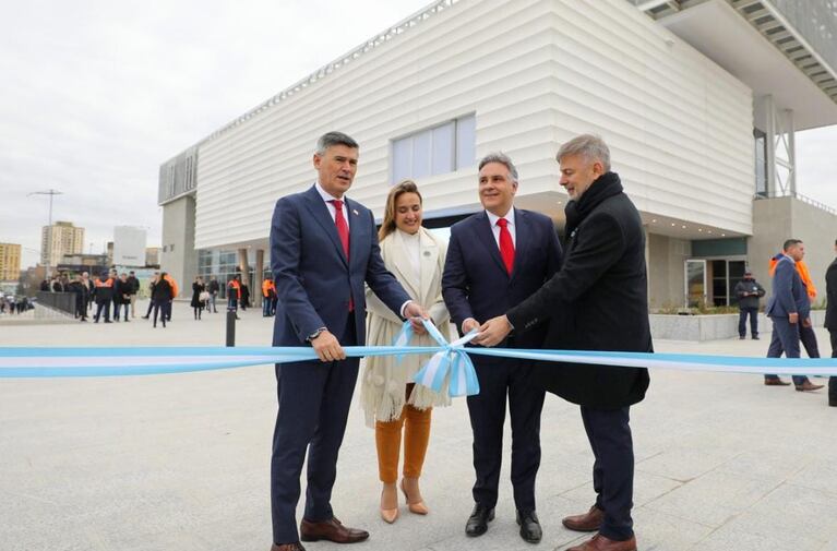 Inauguración del nuevo edificio