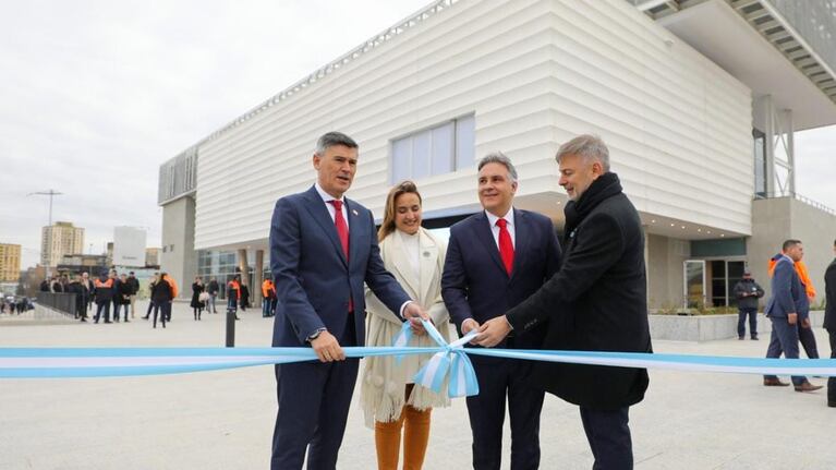 Inauguración del nuevo edificio