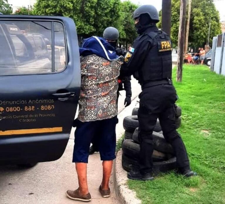 Incautaron casi 4 mil dosis de cocaína en dos barrios del sureste de Córdoba