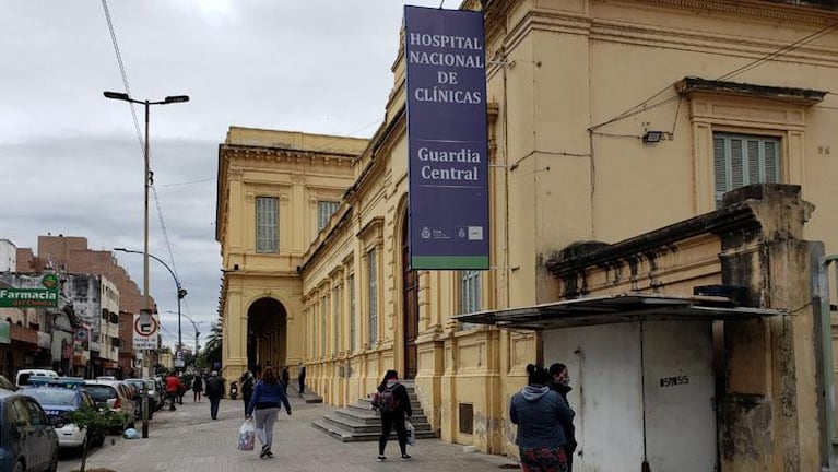 Incendio en un sector del Hospital de Clínicas: evacuaron a pacientes con Covid