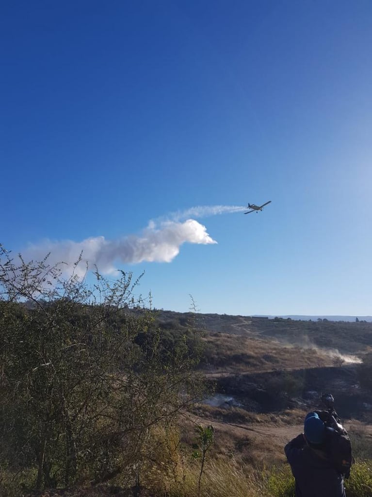 Incendio forestal cerca de Carlos Paz: hay ocho evacuados