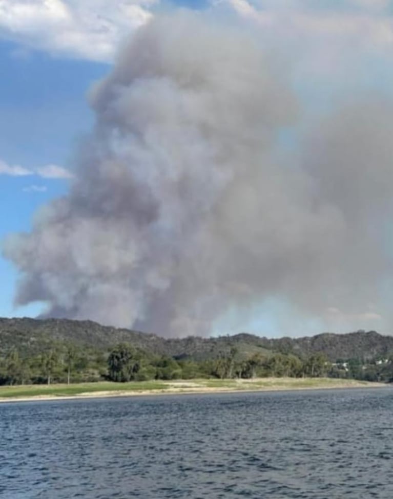 Incendio y explosión en un campo militar cerca de Los Molinos: investigan las causas