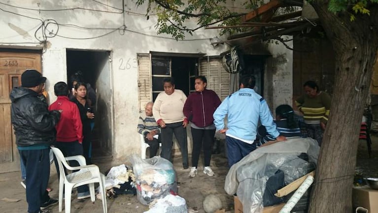 Incendio y susto en una casa de barrio Alberdi