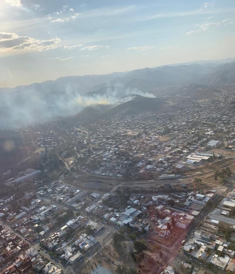 Incendios en Córdoba: cinco focos activos y hay alerta por riesgo extremo