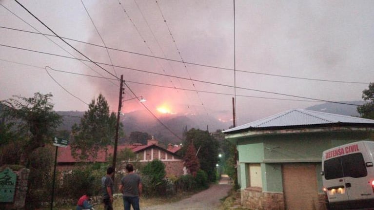 Incendios en Córdoba: combaten varios focos y hay evacuados