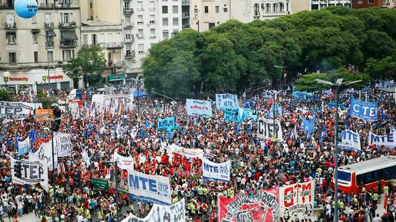 Incidentes y tensión frente al Congreso de la Nación.