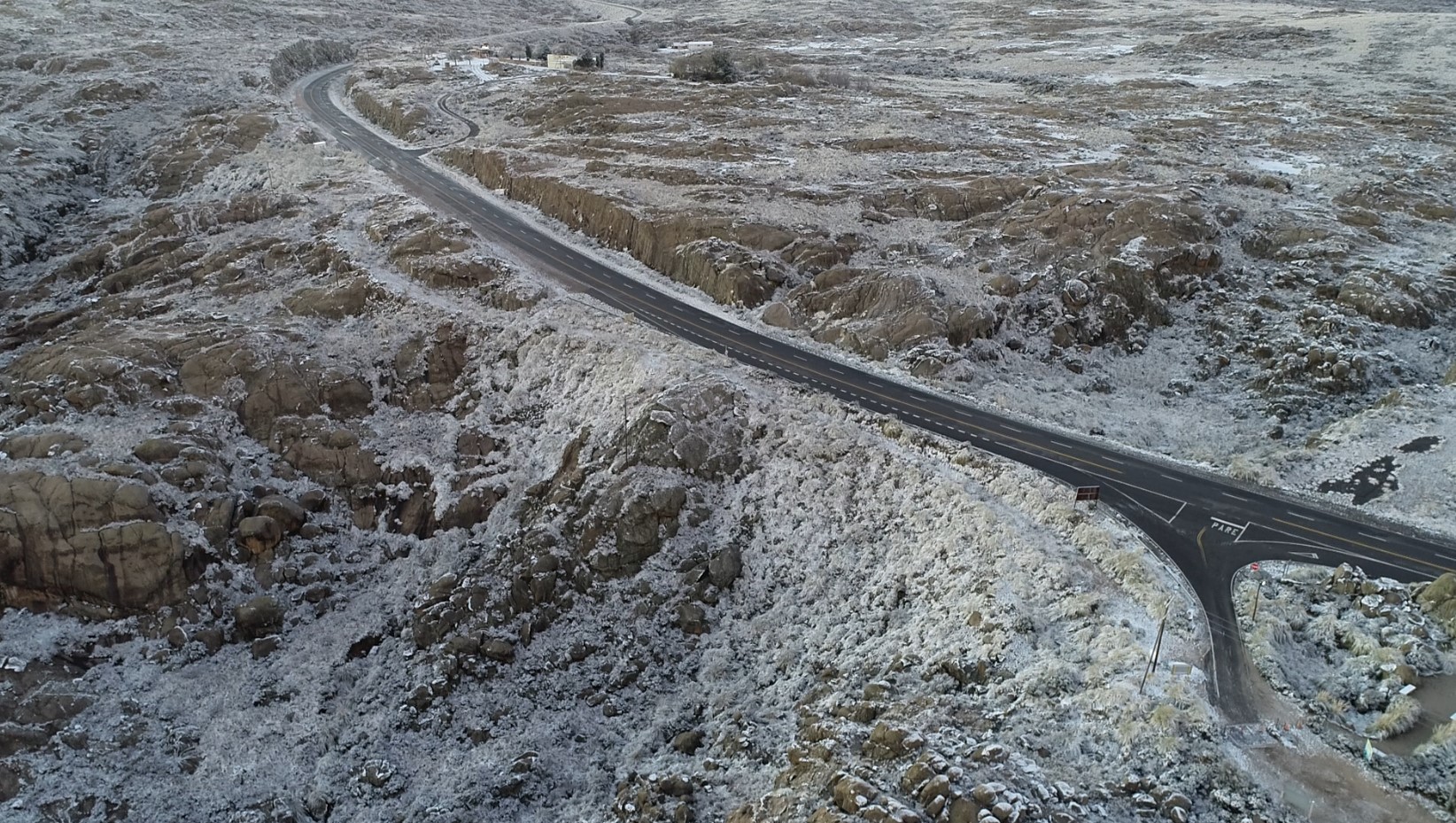 Increíble paisaje nevado en las Altas Cumbres.