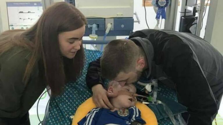 Inglaterra: murió Alfie Evans, el bebé al que la Justicia ordenó desconectar