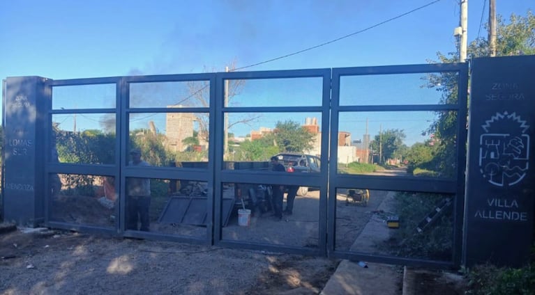 Inseguridad en Villa Allende: miradas opuestas sobre la colocación del primer portón.
