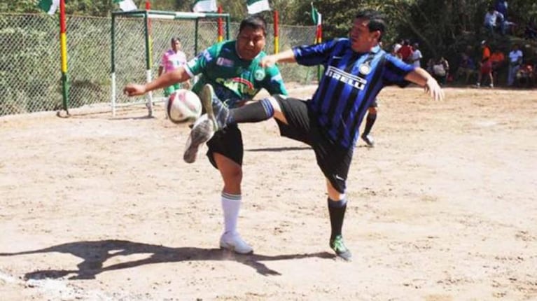 Insólito: la cancha estaba en Bolivia, las tribunas en Argentina