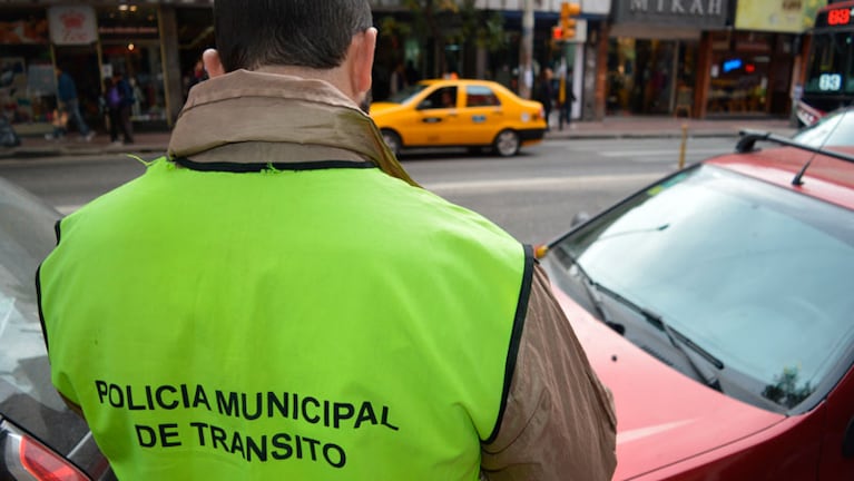 Inspectores de tránsito comenzarán a controlar las calles y avenidas.