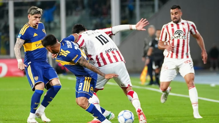 Instituto-Boca en el Kempes. (Foto: Lucio Casalla/El Doce)