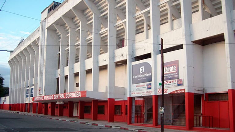 Instituto enfrenta un partido clave por el ascenso.