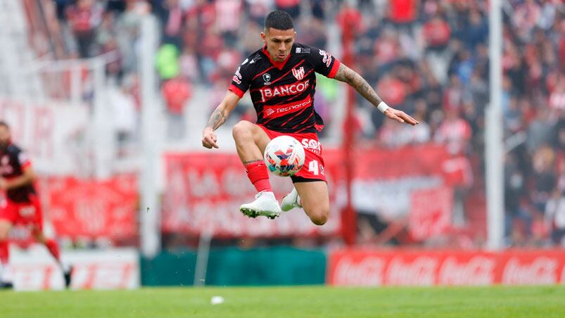 Instituto ganó 2-0 ante Chacarita.