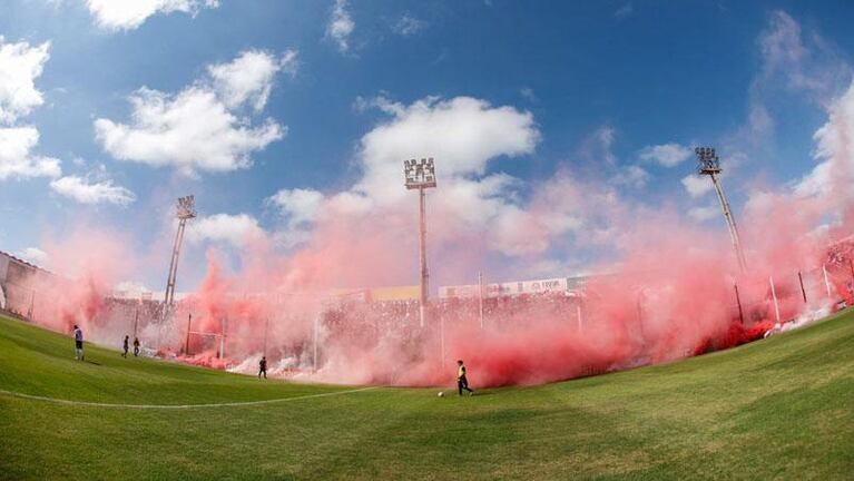 Instituto ganó, mantuvo el invicto y se prendió en la pelea de la Primera Nacional