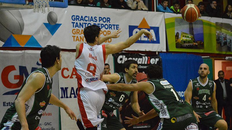 Instituto logró la primera victoria de la temporada ante Atenas. Foto: Lucio Casalla / ElDoce.tv.