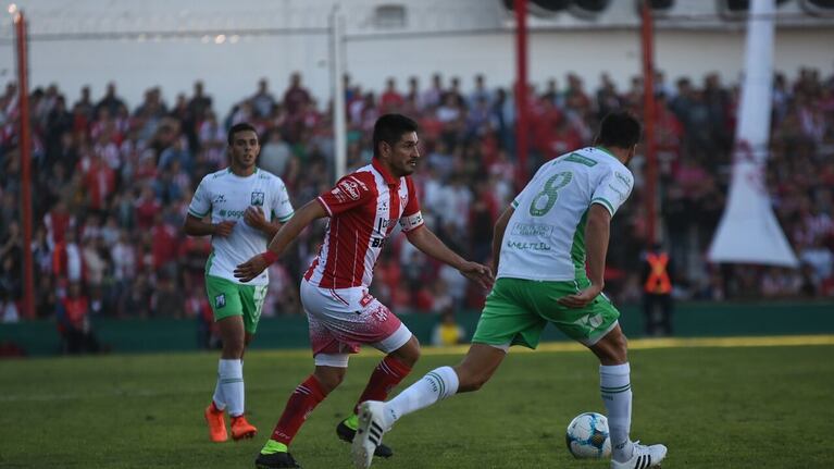 Instituto no baja los brazos y pelea por el ascenso. Foto: Lucio Casalla / ElDoce.tv