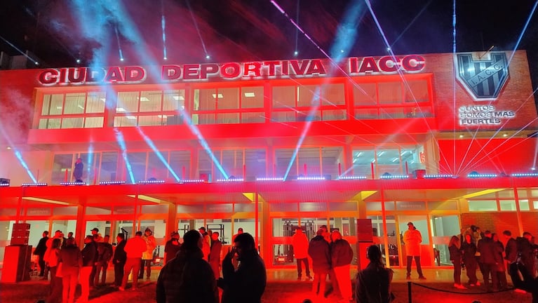 Instituto presentó la flamante Ciudad Deportiva Iacc.