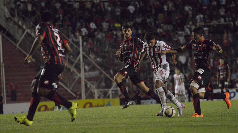 Instituto se despidió de la temporada ante Patronato. Foto: Lucio Casalla / Archivo ElDoce.tv.