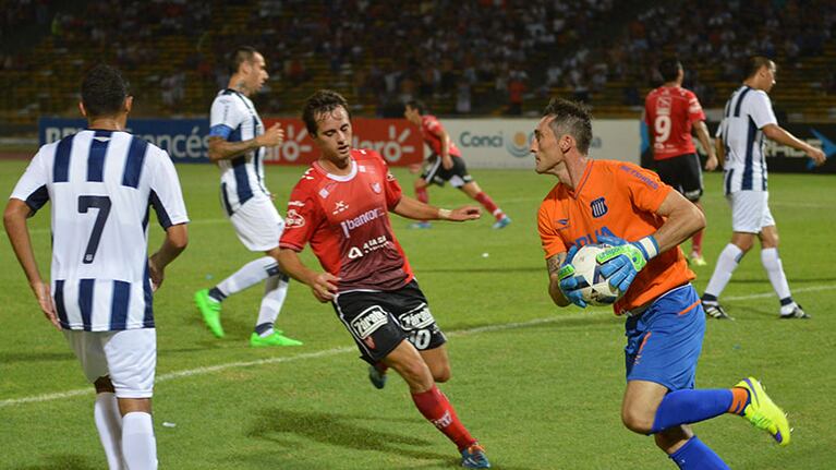 Instituto se quedó con el clásico ante Talleres. Foto: Lucio Casalla / ElDoce.tv