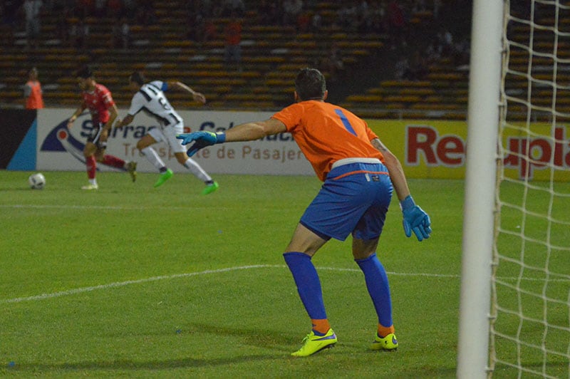 Instituto se quedó con el clásico ante Talleres. Foto: Lucio Casalla / ElDoce.tv