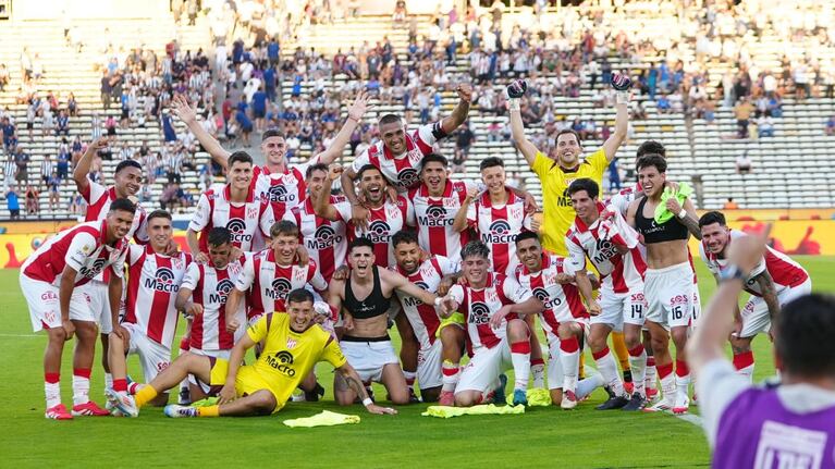 Instituto se quedó con el duelo ante Talleres y es el único cordobés clasificado a octavos.