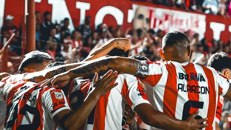 Instituto venció 2 a 0 a San Lorenzo en el Monumental de Alta Córdoba.