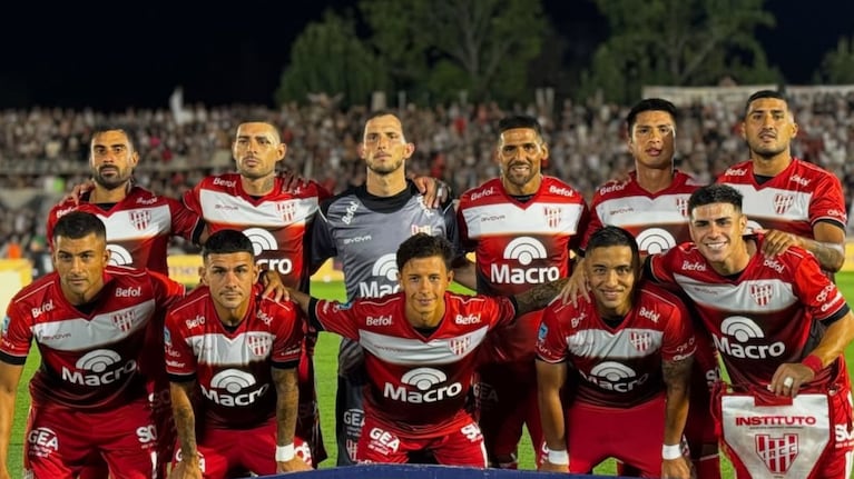 Instituto vs de Gimnasia de Mendoza.