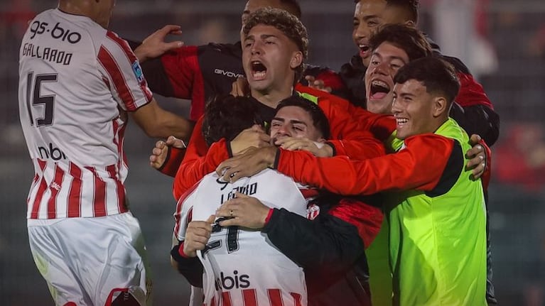 Instituto y un triunfazo en Rosario para seguir vivo por Copa Argentina.