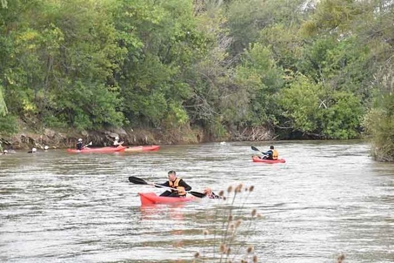 Intenso rastrillaje en el río Ctalamochita de Villa María.