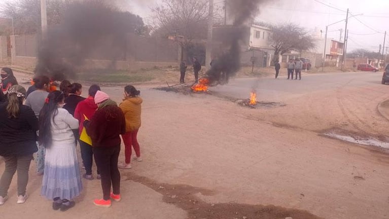 Intento de robo y crimen en Córdoba: el relato de una vecina y la marcha en el barrio