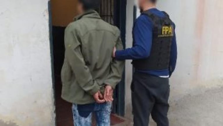 Intentó meter droga con una gomera a la cárcel de Cruz del Eje 