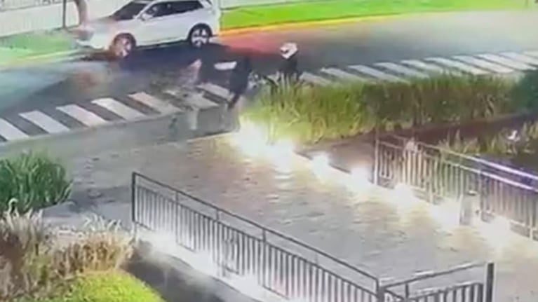 Intentó robar en un shopping y quedó grave tras ser arrollado por un cuatriciclo.