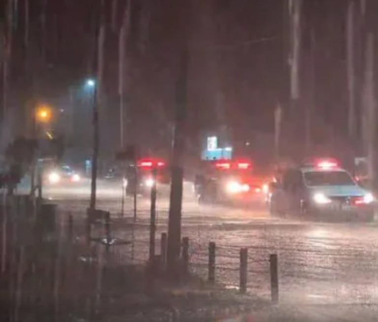Inundación y drama en Vera, Santa Fe: cayeron más de 400 mm de agua y hay familias evacuadas