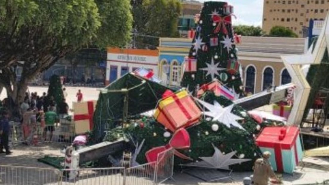 Investigan a la empresa contratada para el armado del árbol.