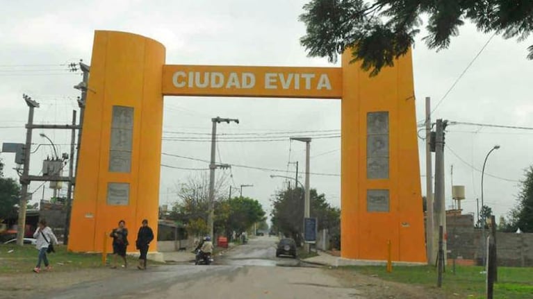 Investigan el crimen de un hombre en barrio Ciudad Evita.