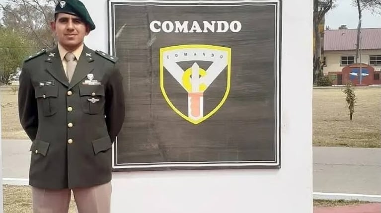 Investigan la muerte de un teniente en un entrenamiento del Ejército: las dolorosas despedidas