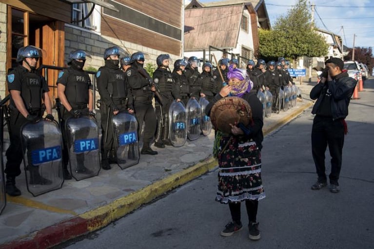 Investigan la muerte del mapuche baleado en un tiroteo