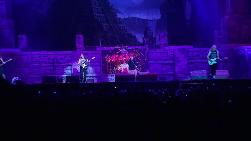 Iron Maiden brindó un show histórico en el Kempes. 