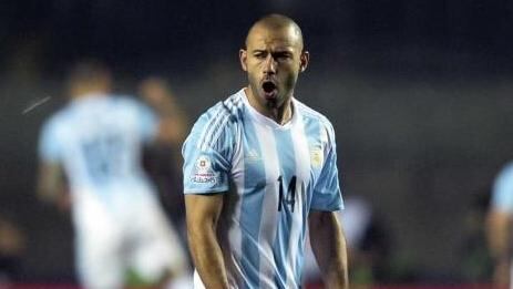 Javier Mascherano respondió las críticas por las redes sociales.