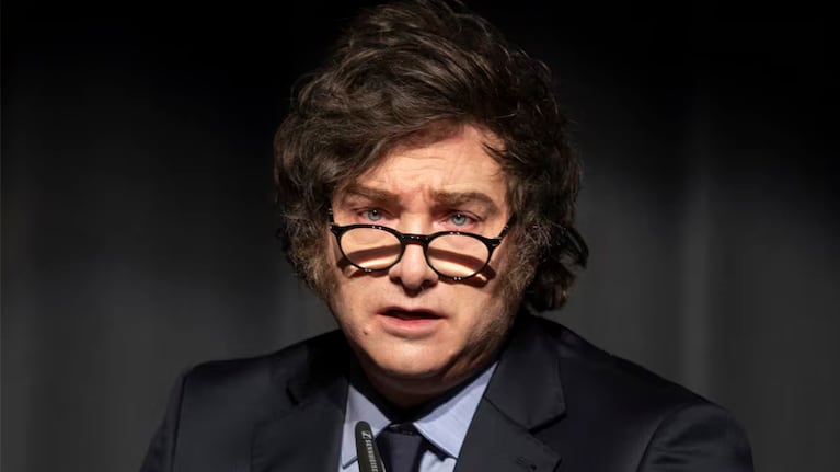 Javier Milei quedó en la mira por la promoción de una memecoin.